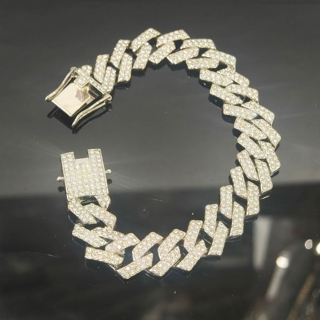 https://shineoss.oss-cn-hongkong.aliyuncs.com/wang/2025/06/07/ccbeb031-fdc8-40cb-ab91-b9129cdc9afa.jpg