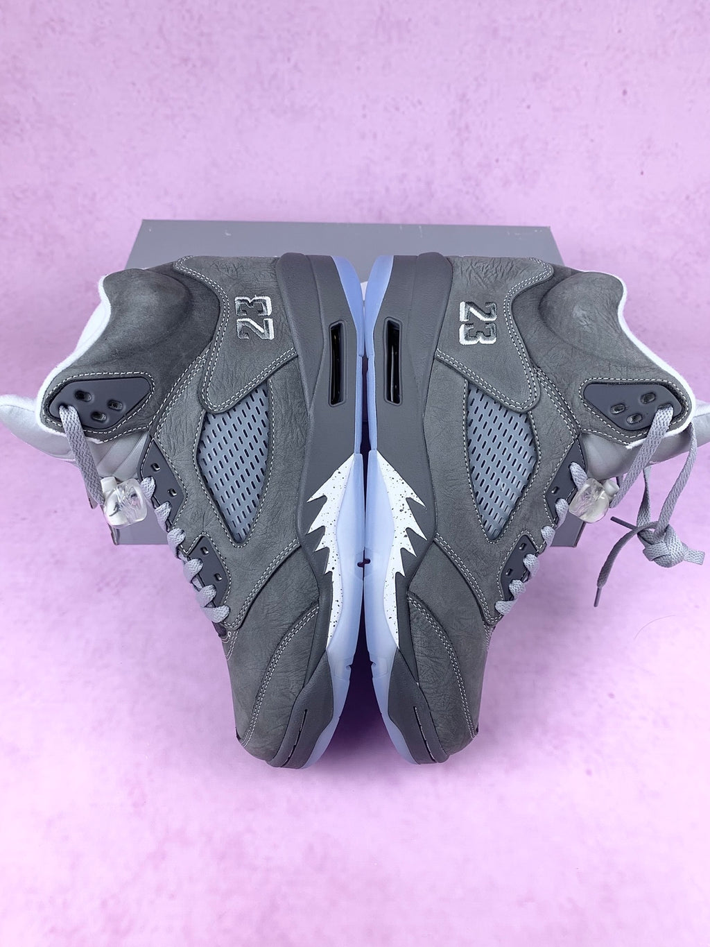 Brand New Fashion Sneakers – Men’s & Women’s Casual Shoes