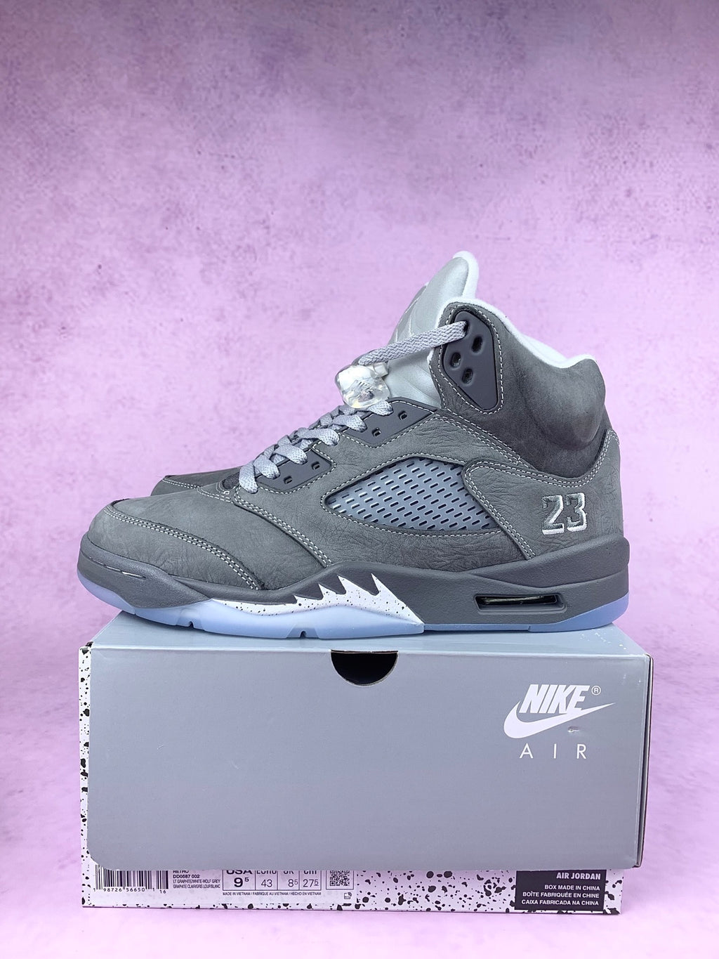 Brand New Fashion Sneakers – Men’s & Women’s Casual Shoes