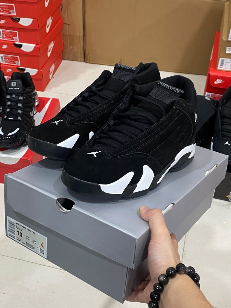 Brand New Fashion Sneakers – Men’s & Women’s Casual Shoes