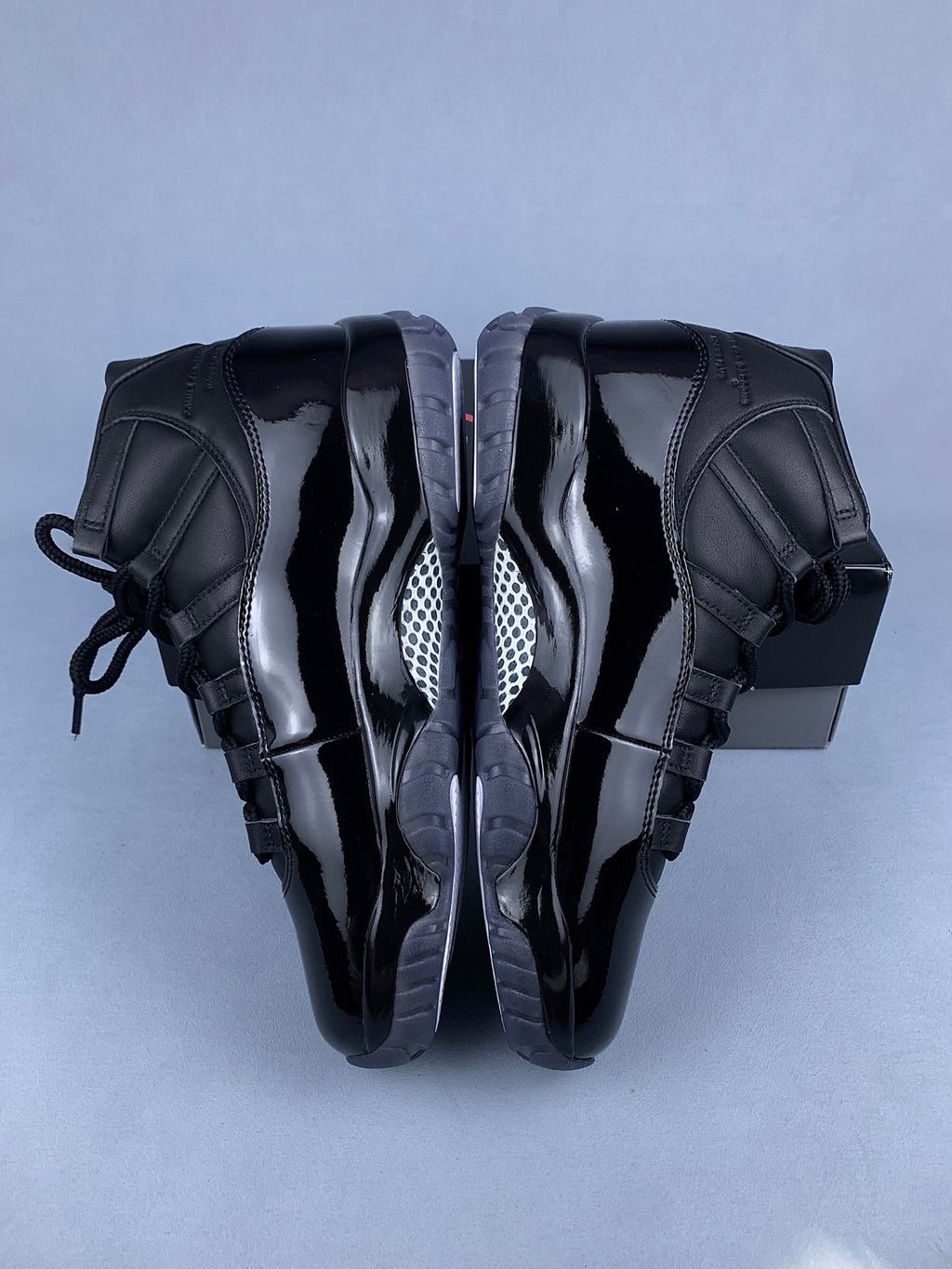 Brand New Fashion Sneakers – Men’s & Women’s Casual Shoes