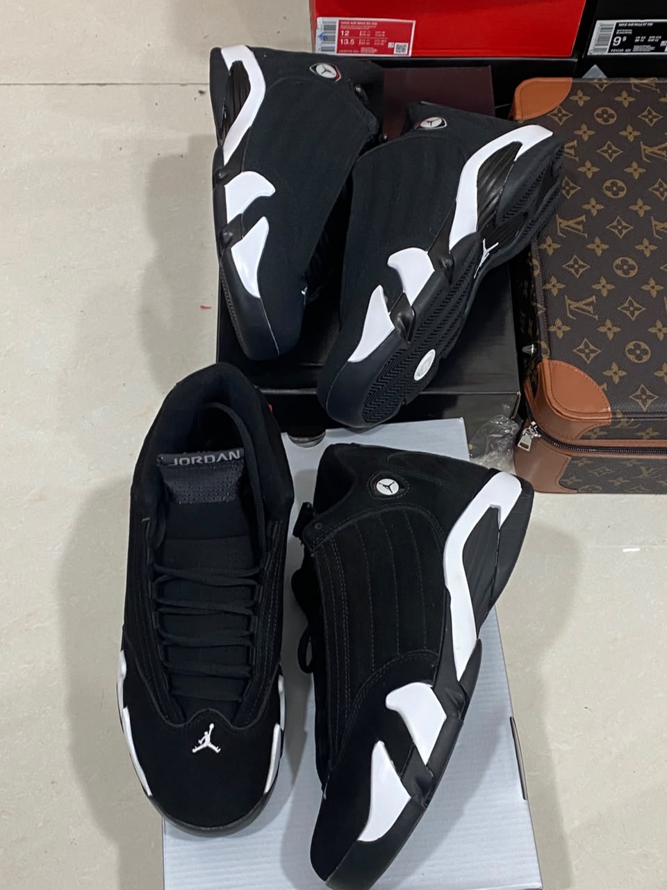Brand New Fashion Sneakers – Men’s & Women’s Casual Shoes