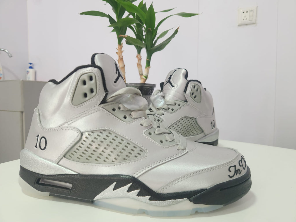 Brand New Fashion Sneakers – Men’s & Women’s Casual Shoes