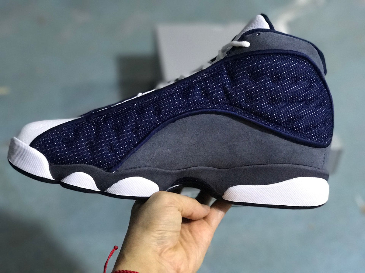 Brand New Fashion Sneakers – Men’s & Women’s Casual Shoes