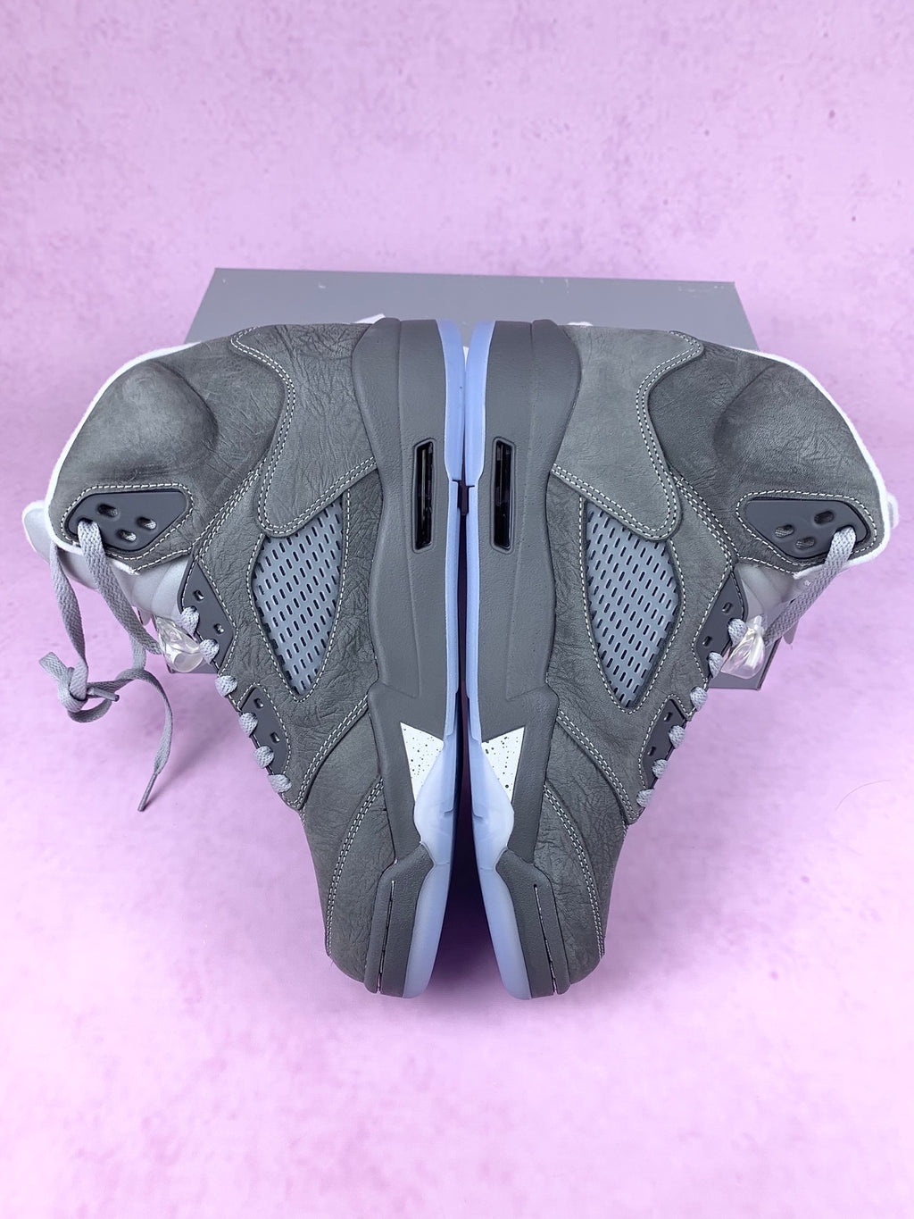 Brand New Fashion Sneakers – Men’s & Women’s Casual Shoes