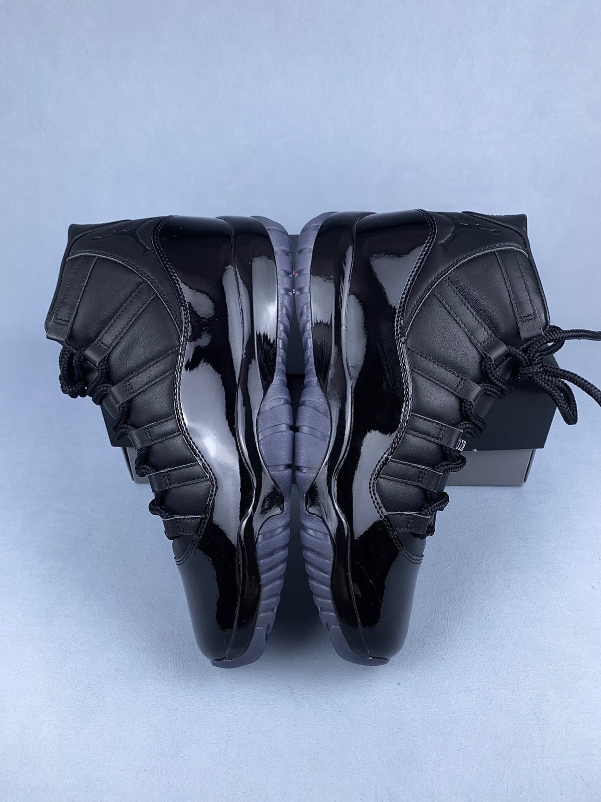Brand New Fashion Sneakers – Men’s & Women’s Casual Shoes