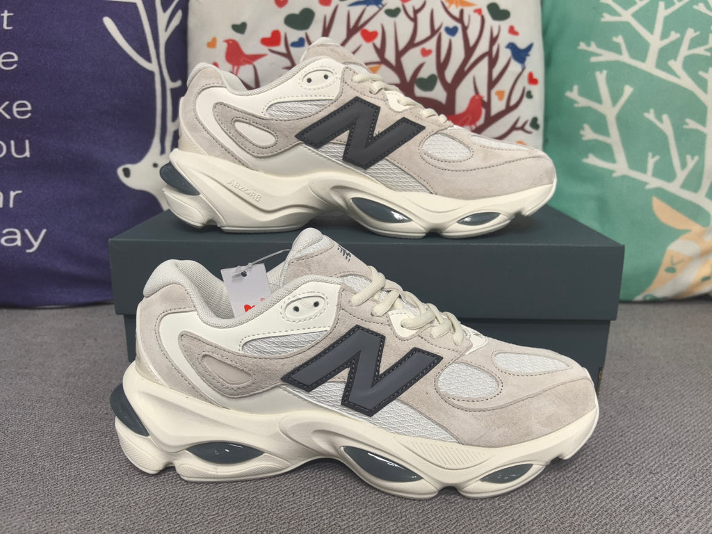 Brand New Fashion Sneakers – Men’s & Women’s Casual Shoes