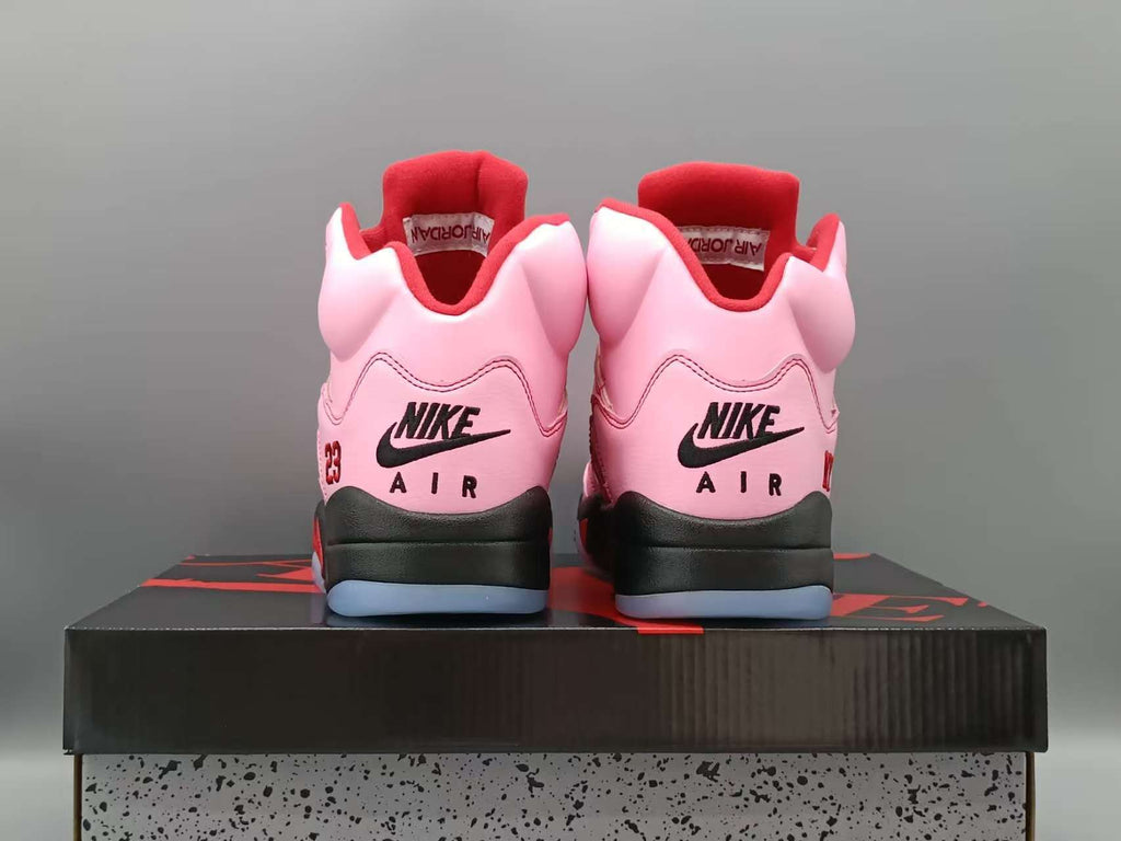 Brand New Fashion Sneakers – Men’s & Women’s Casual Shoes