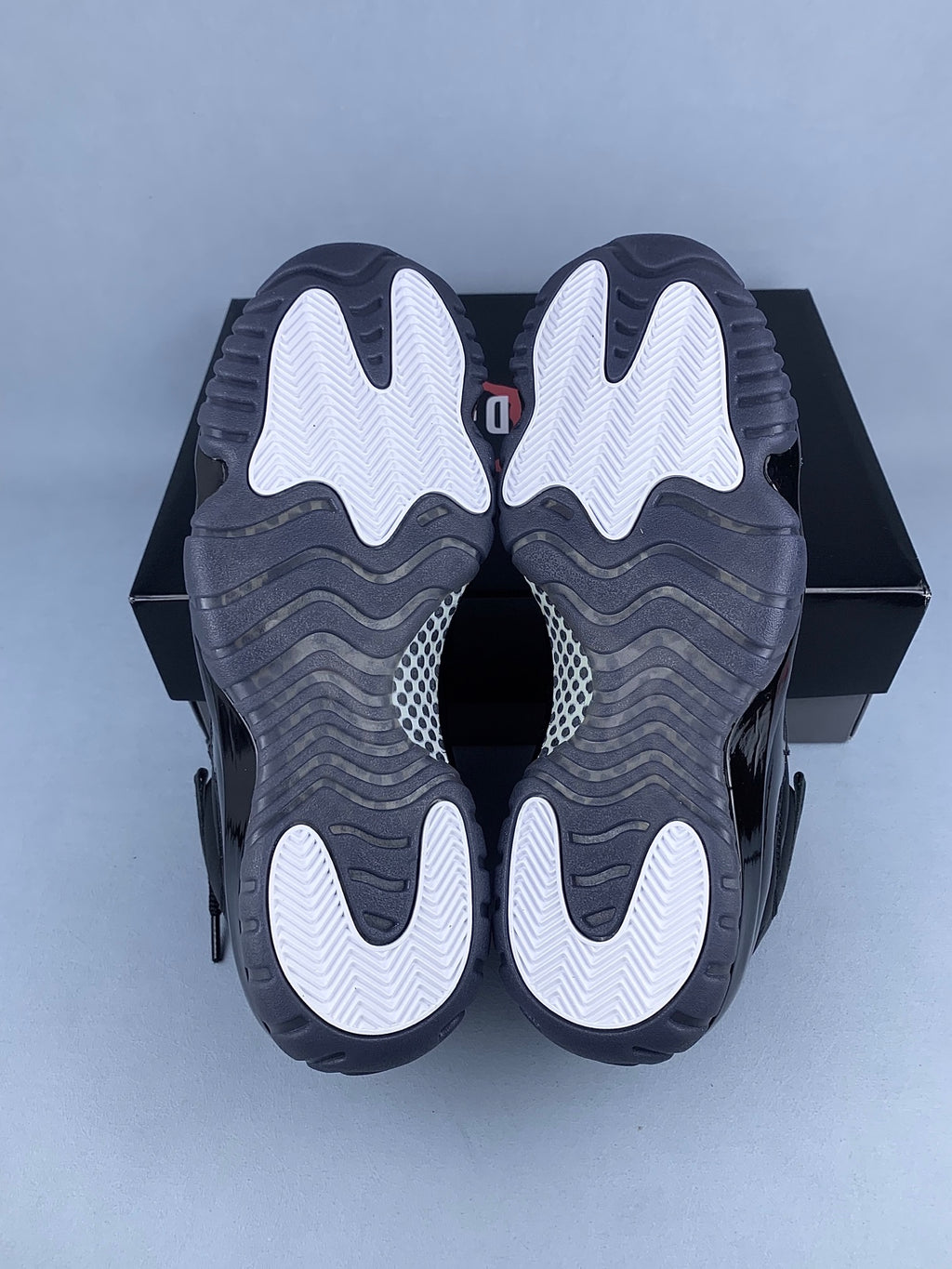 Brand New Fashion Sneakers – Men’s & Women’s Casual Shoes